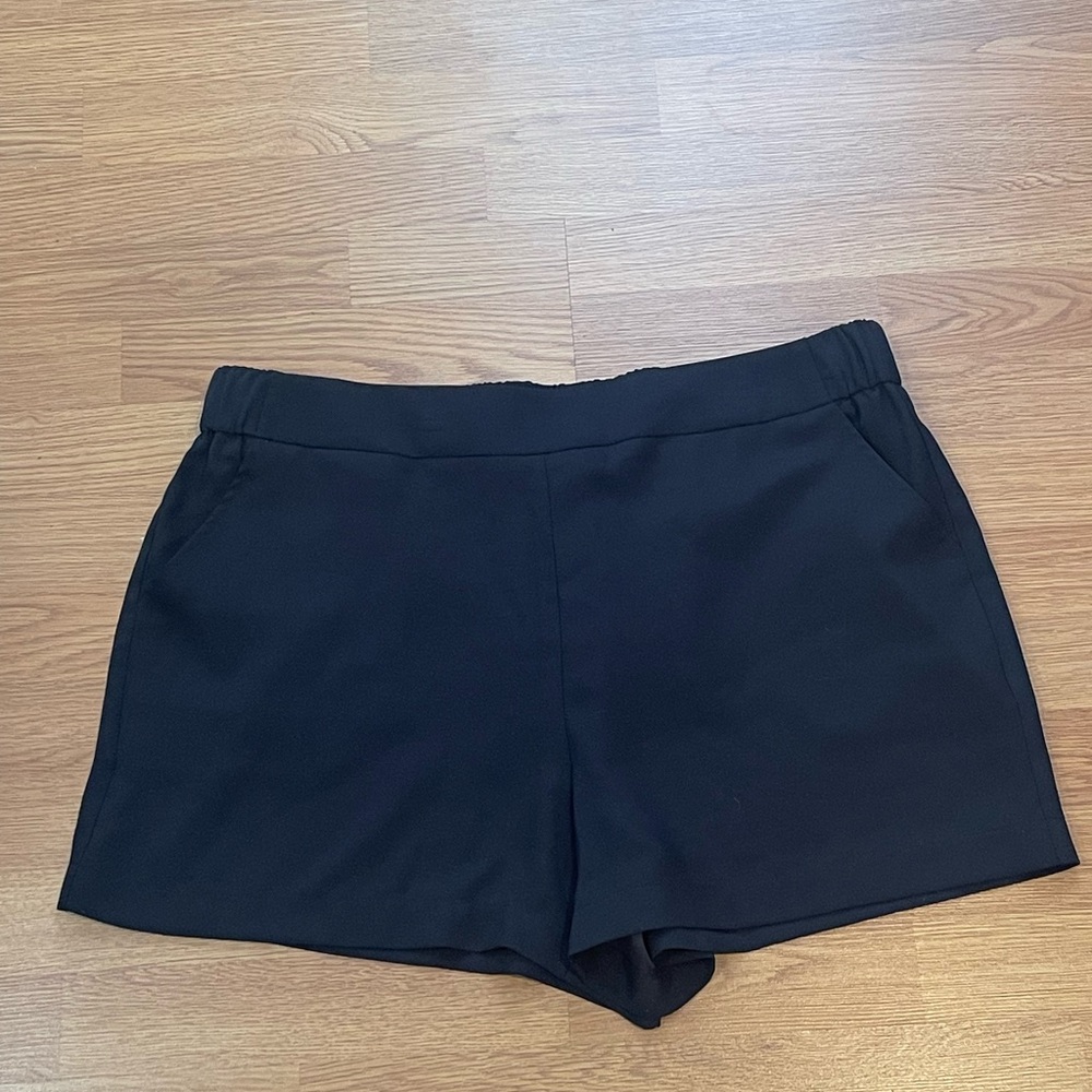 Nine West pull-on dress shorts